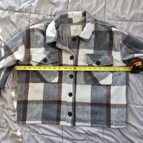 Altar'd State Grey, Cream, & Brown Plaid Shacket, Medium, EUC - Picture 6 of 9